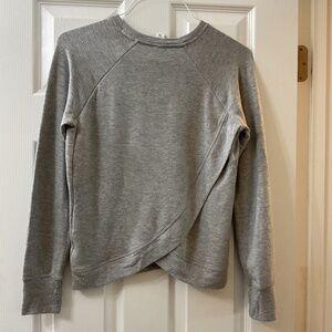 SUPER SOFT Athleta Girl light heather gray sweatshirt, size XL/14